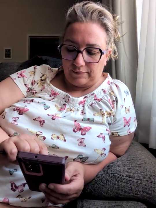 Canadian_BBW cam recording