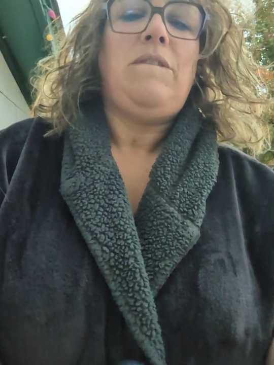 Canadian_BBW cam recording