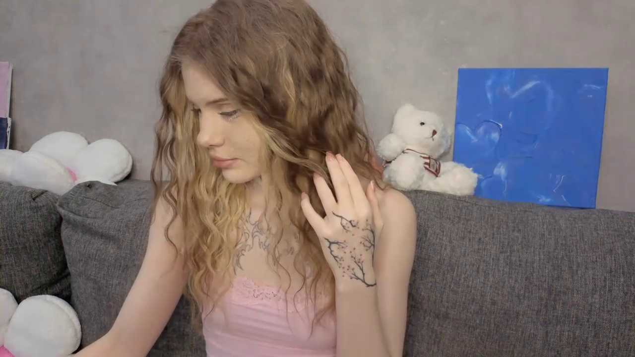 CarolinePepper cam recording