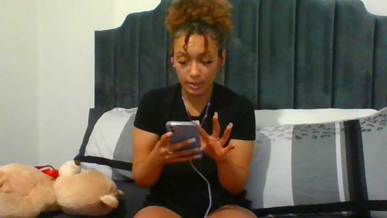 Charl_XOXO Stripchat recording – Oct 25, 2026