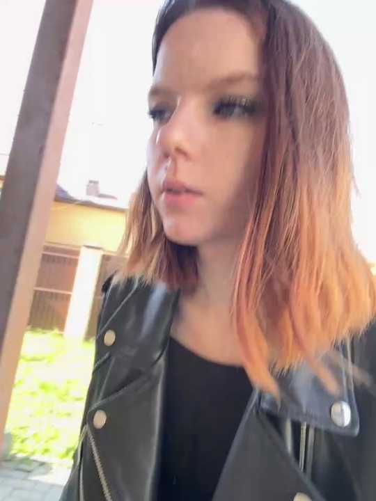 CherryBombs- Stripchat recording – Oct 21, 2026