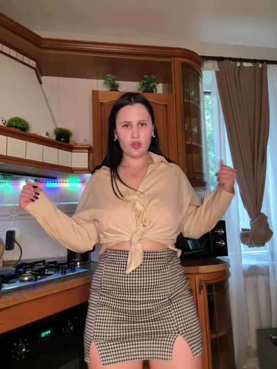 CherryBombs- Stripchat recording – Oct 16, 2026