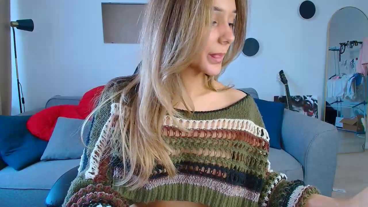Chloe_Ravens cam recording