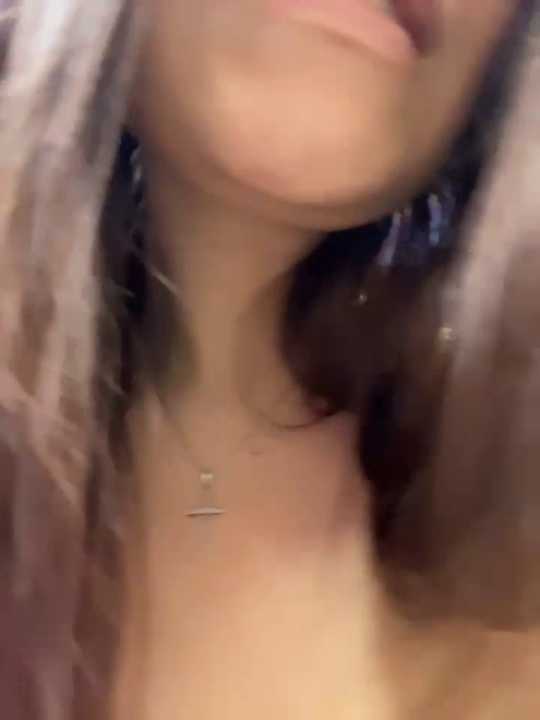 Chloe__Moon cam recording
