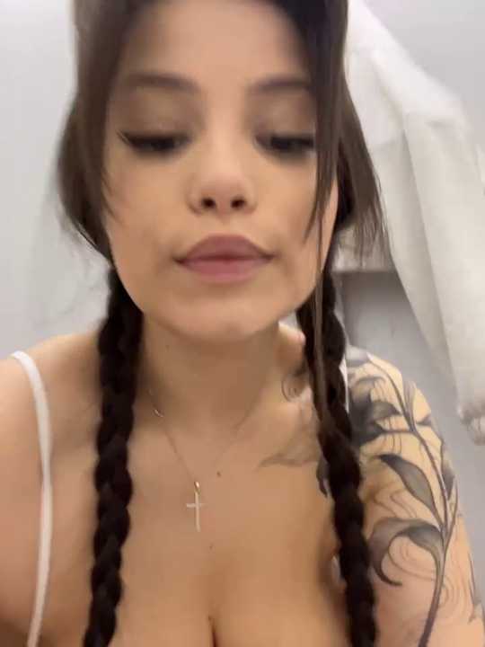 Chloe__Moon cam recording