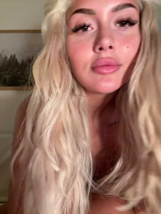 ClaireBarbie Stripchat recording – Oct 23, 2026