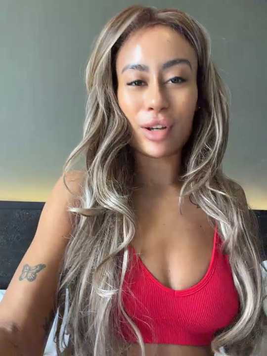 CoCo-Queen Stripchat recording – Oct 21, 2026