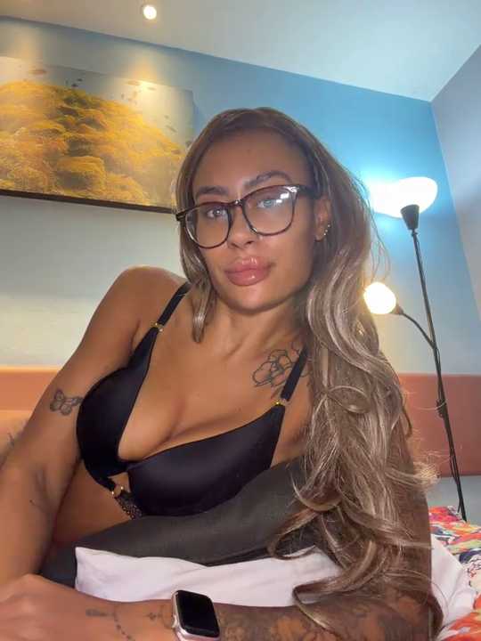 CoCo-Queen Stripchat recording – Oct 26, 2026