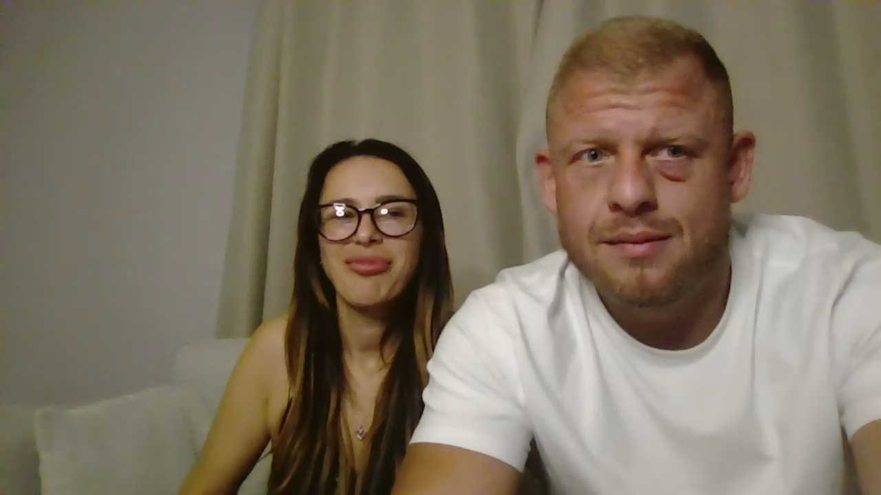 Confidentialcouple_90s