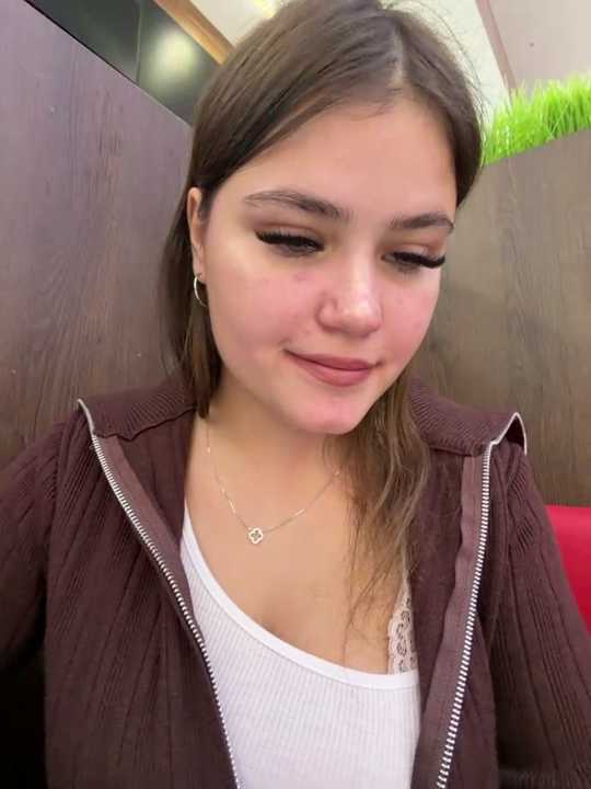 Cristal-Et-Moet Stripchat recording – Oct 21, 2026