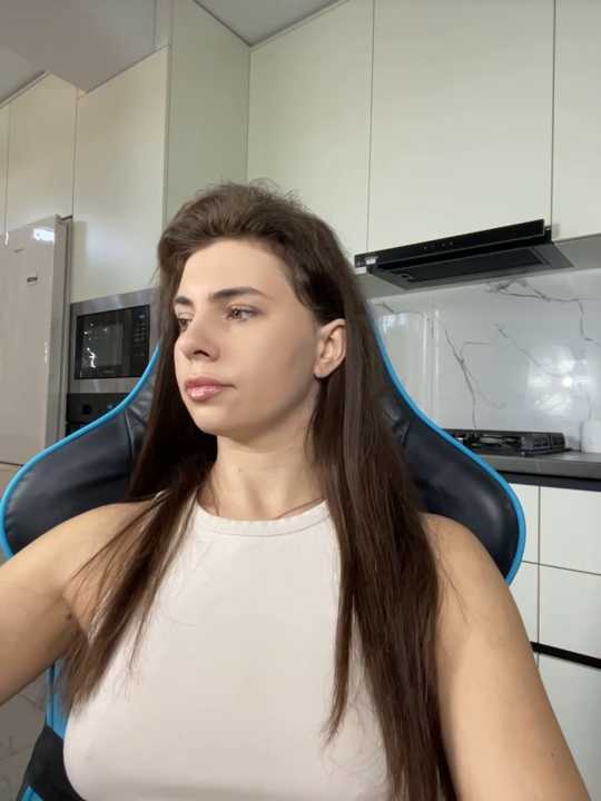 CurlyLara
