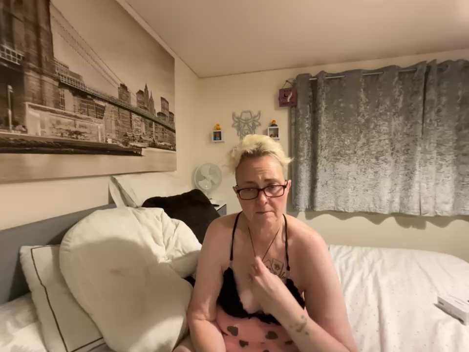 Curvy-Jinx Stripchat recording – Oct 20, 2026