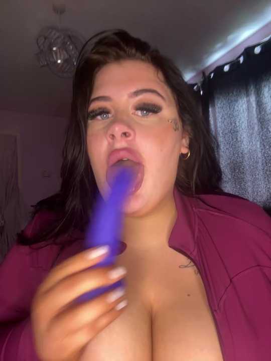 CurvyAyla cam recording