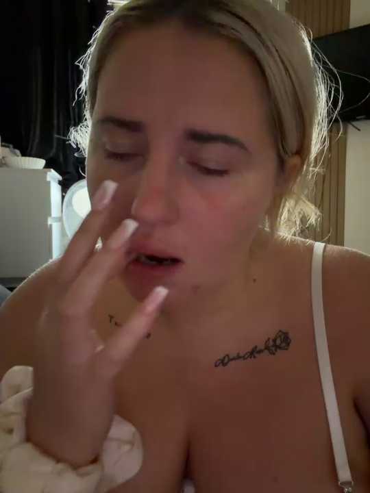 CurvyBaby14 Stripchat recording – Oct 22, 2026