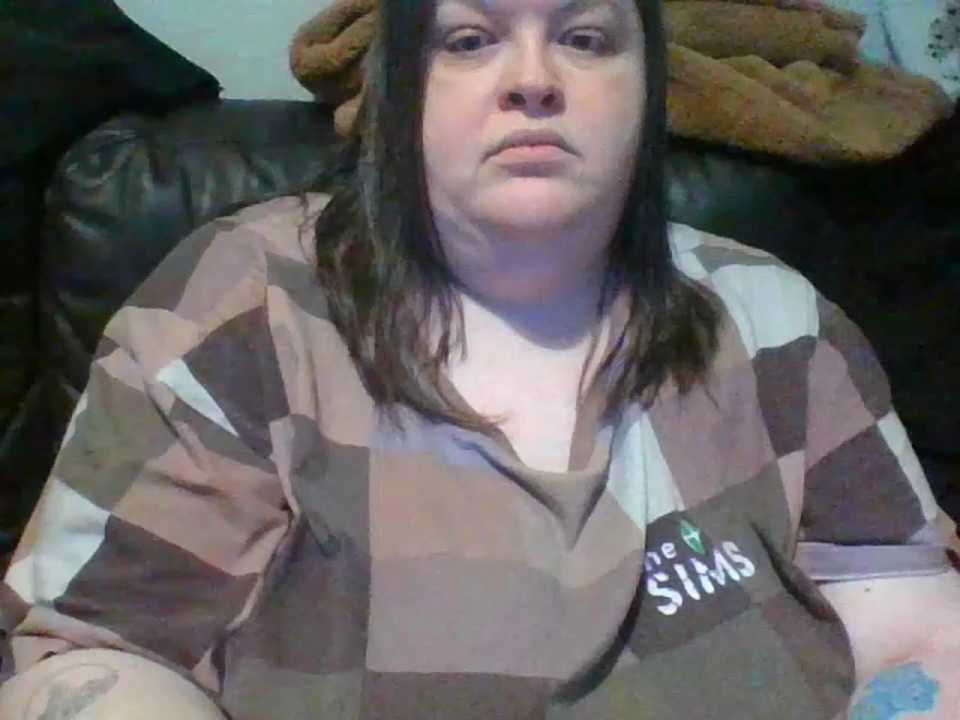 CurvyKirstiesX Stripchat recording – Oct 25, 2026