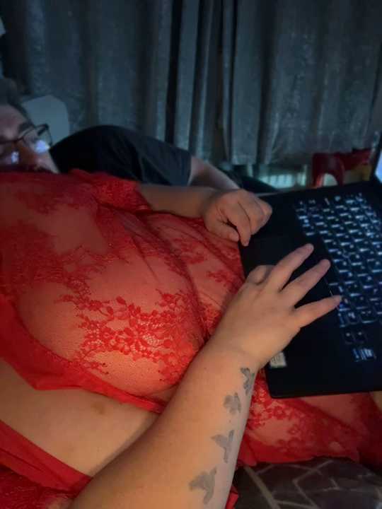 CurvyScarlett69