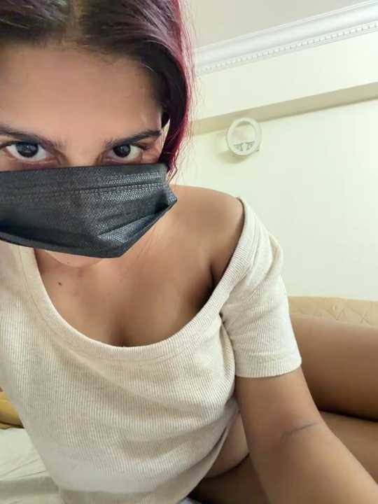 Cute_Zaina cam recording