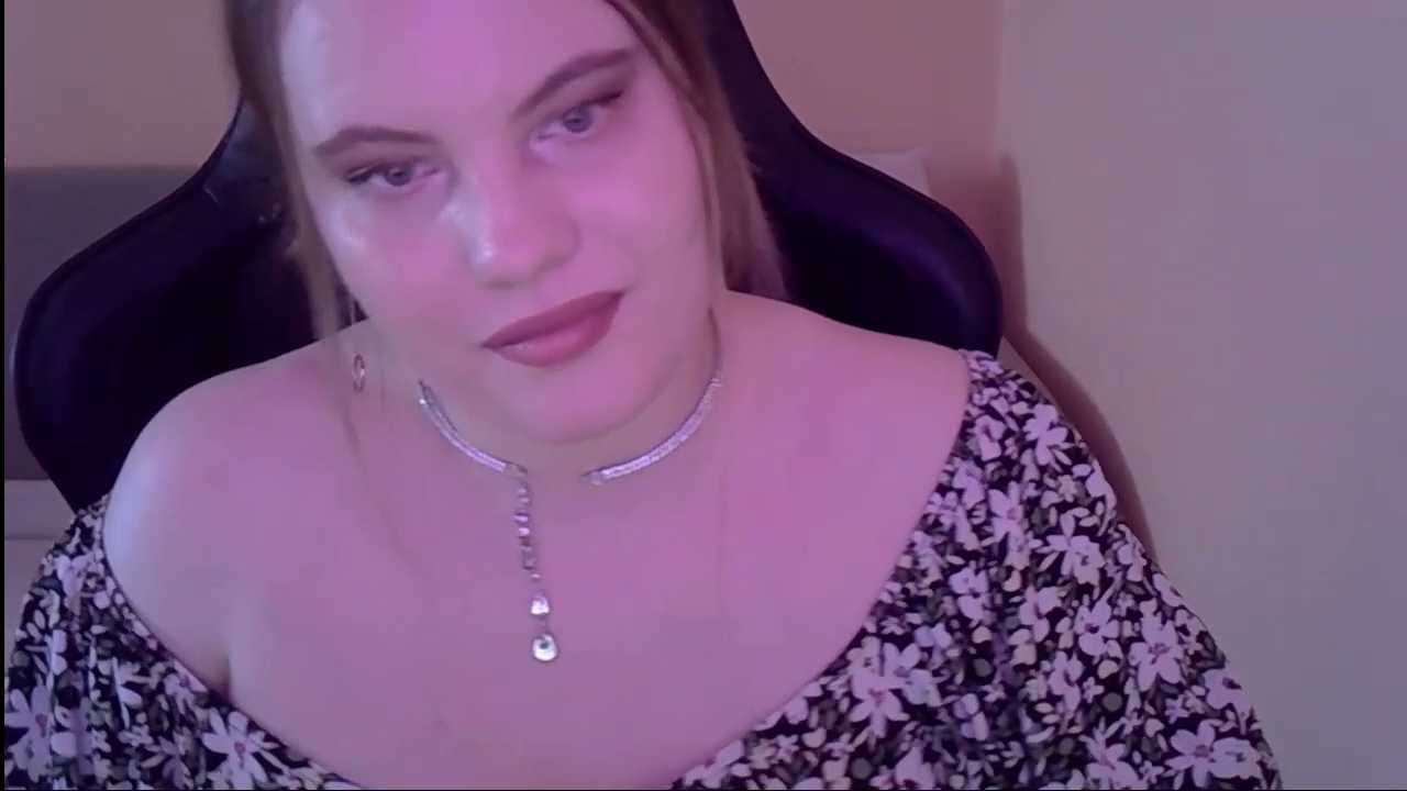 CutiE_girl__ cam recording