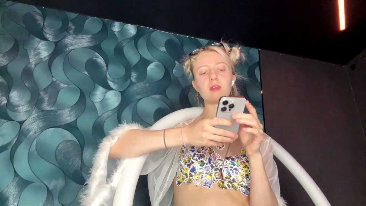 DanikaRoskovensky cam recording