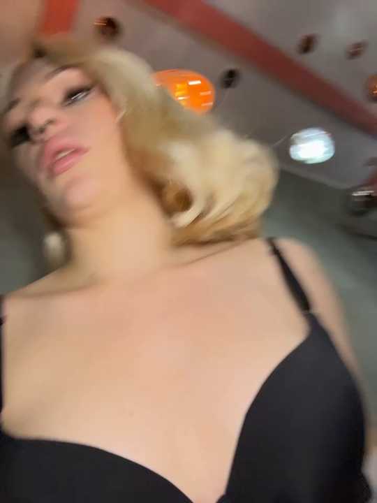DayaFoxy cam recording