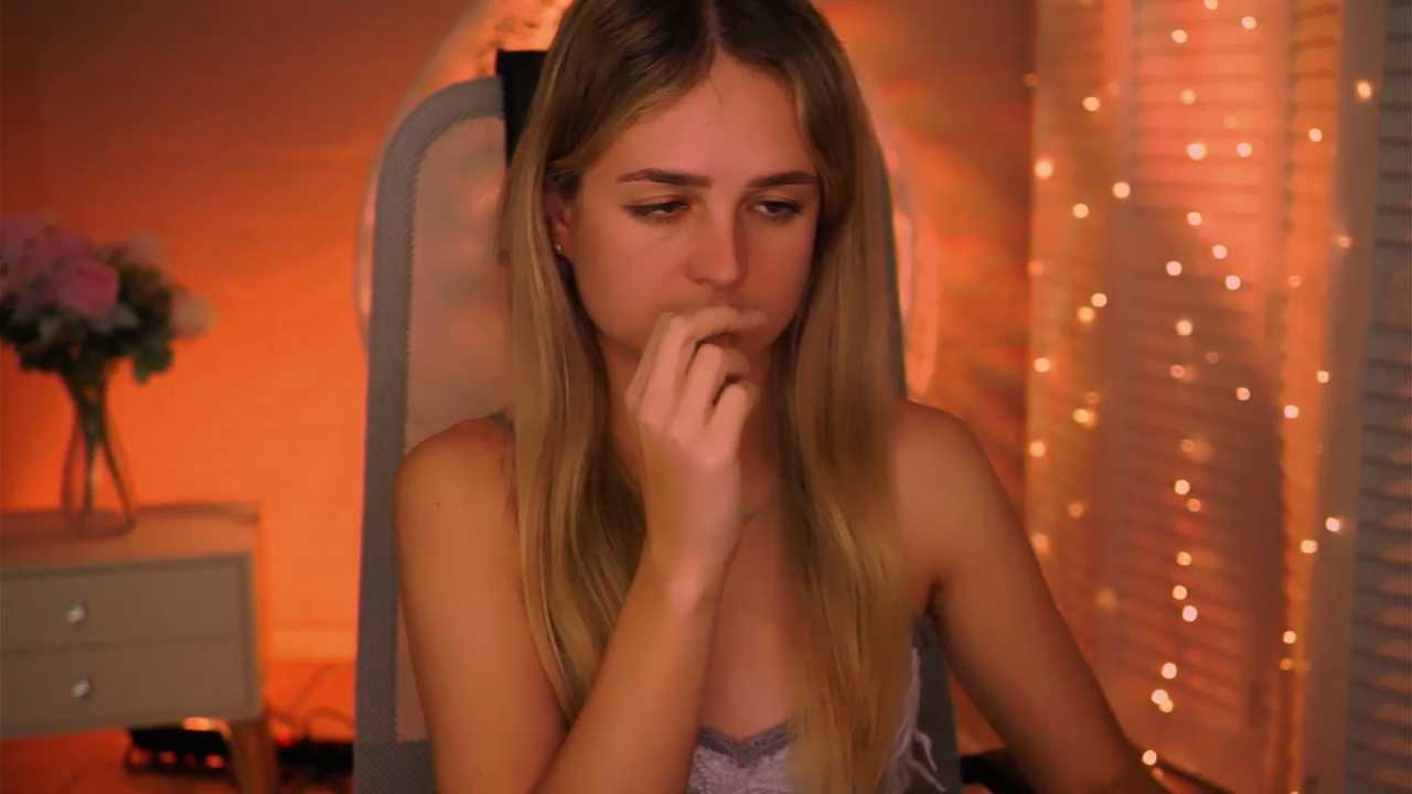 DeboraLarson cam recording