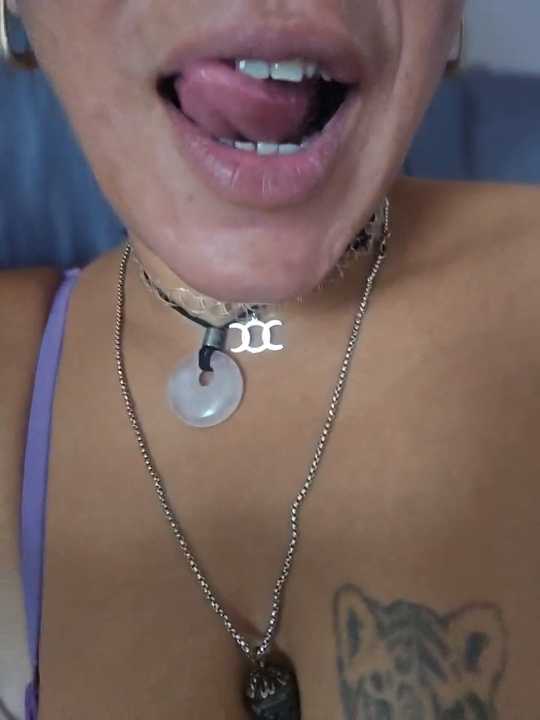 Delish_Lilith cam recording
