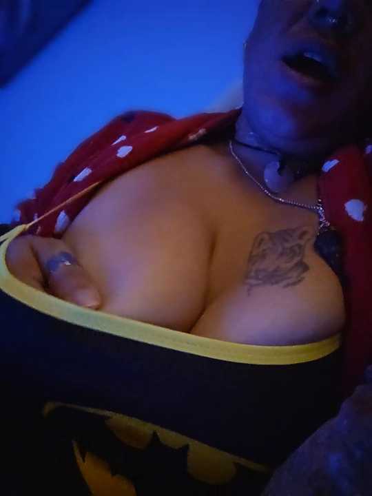 Delish_Lilith cam recording