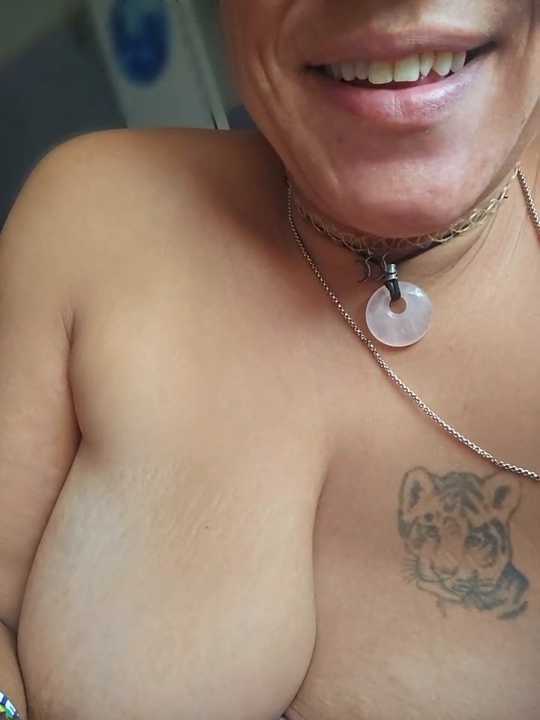 Delish_Lilith cam recording