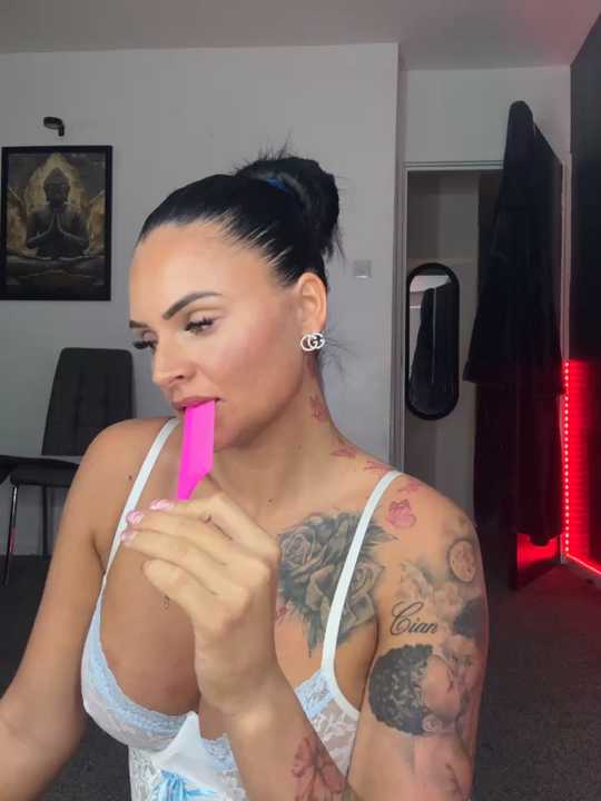 Destinylovex Stripchat recording – Oct 23, 2026