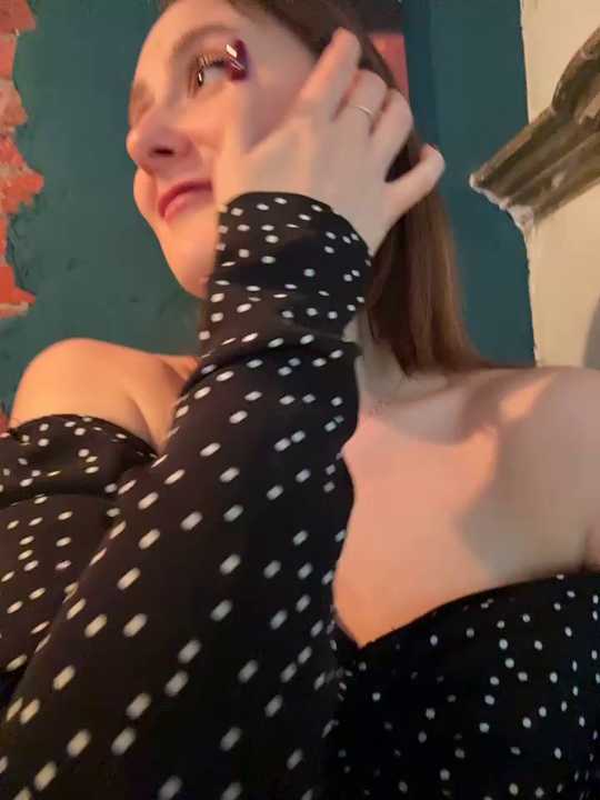 Dina_Tease