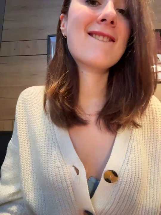 Dina_Tease cam recording