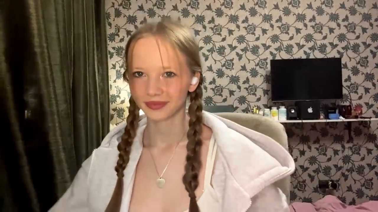 DionnaStrech cam recording
