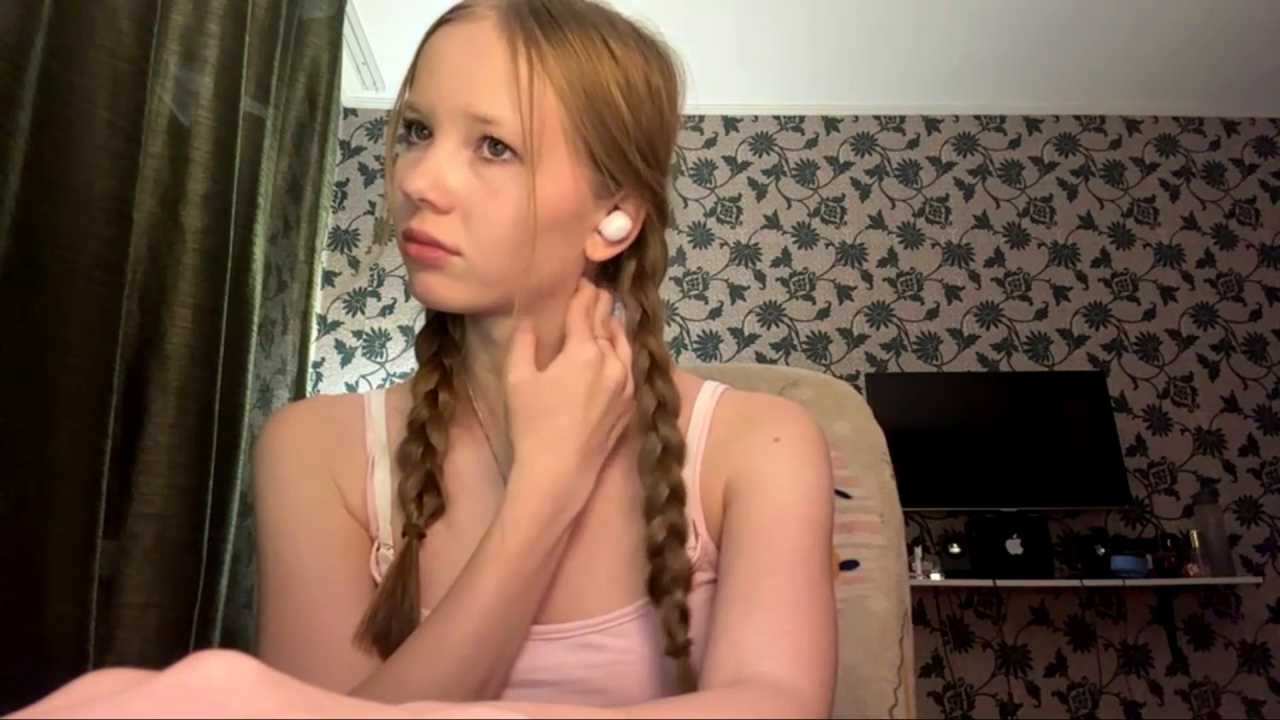 DionnaStrech cam recording