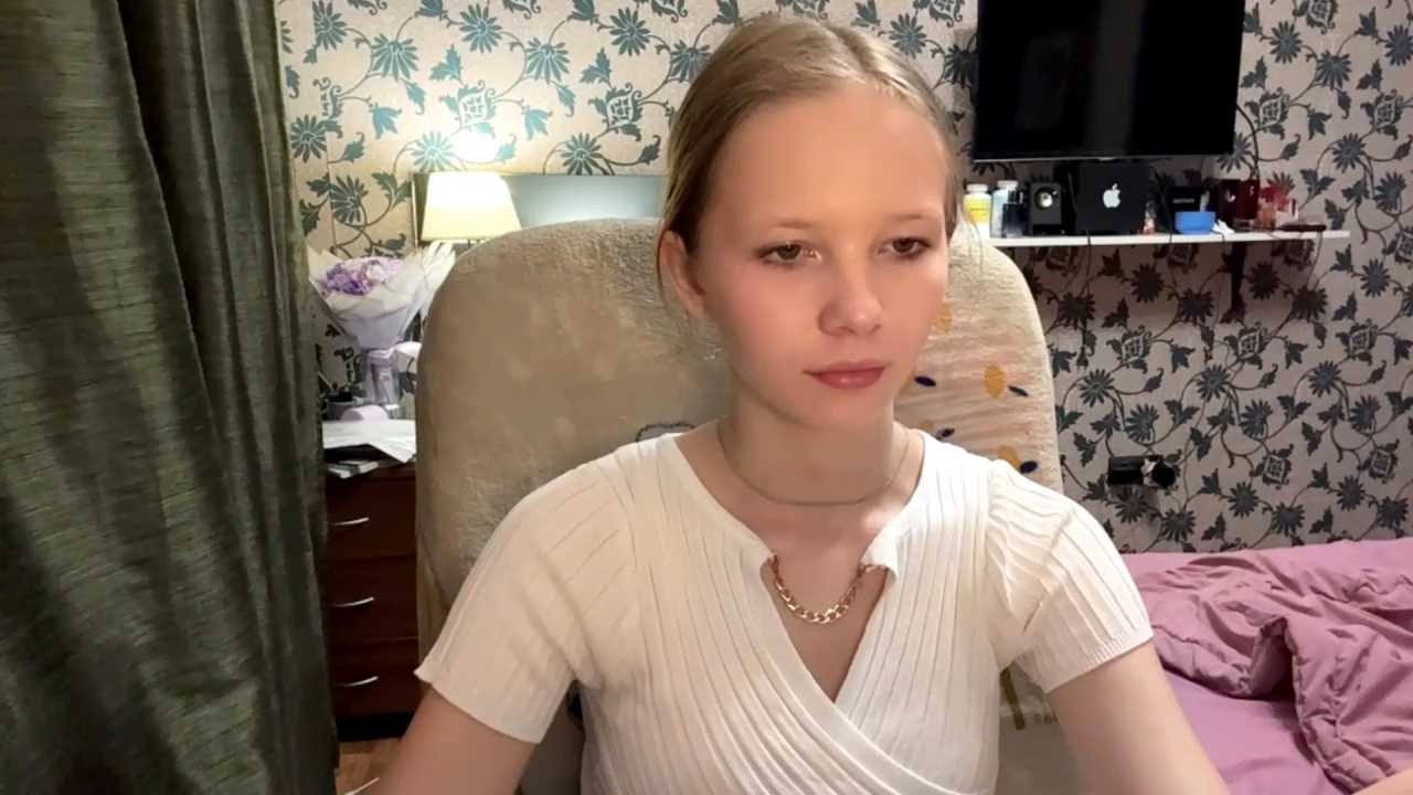 DionnaStrech cam recording