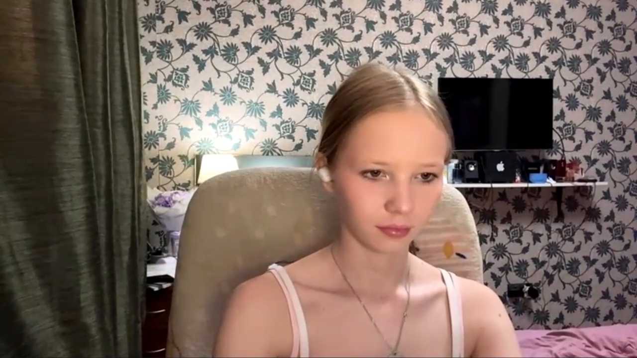 DionnaStrech cam recording