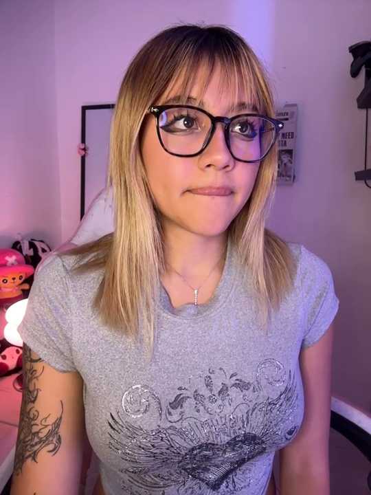 Doll_liaa cam recording