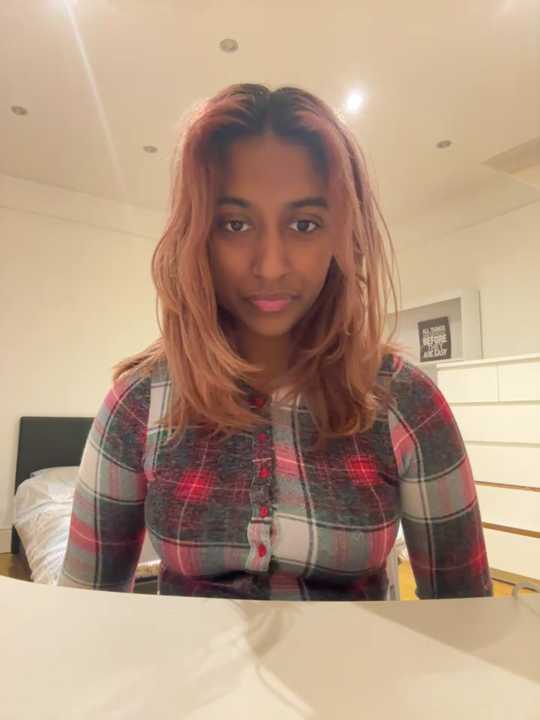 DonnaShy Stripchat recording – Oct 18, 2026