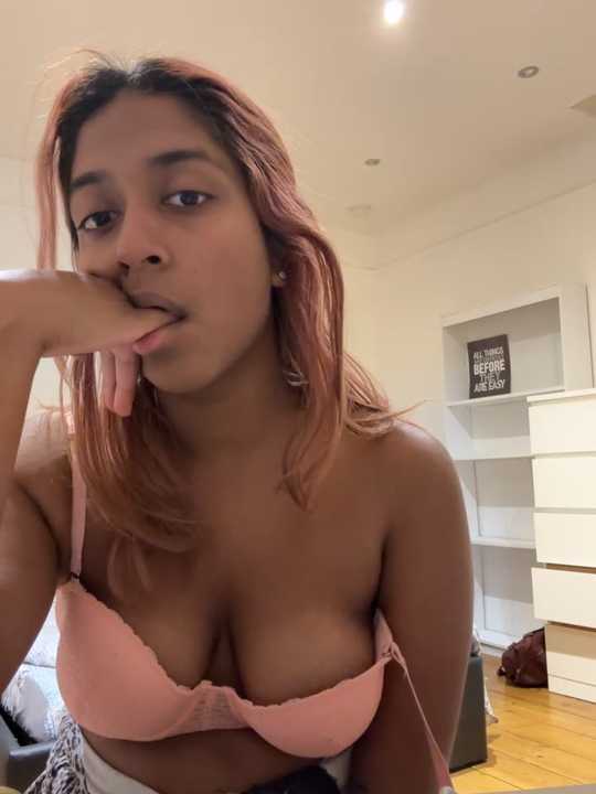 DonnaShy Stripchat recording – Oct 25, 2026