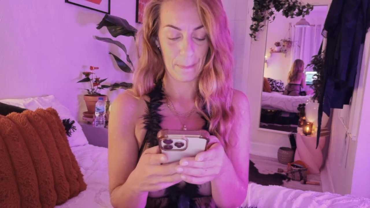 Edenfox- cam recording