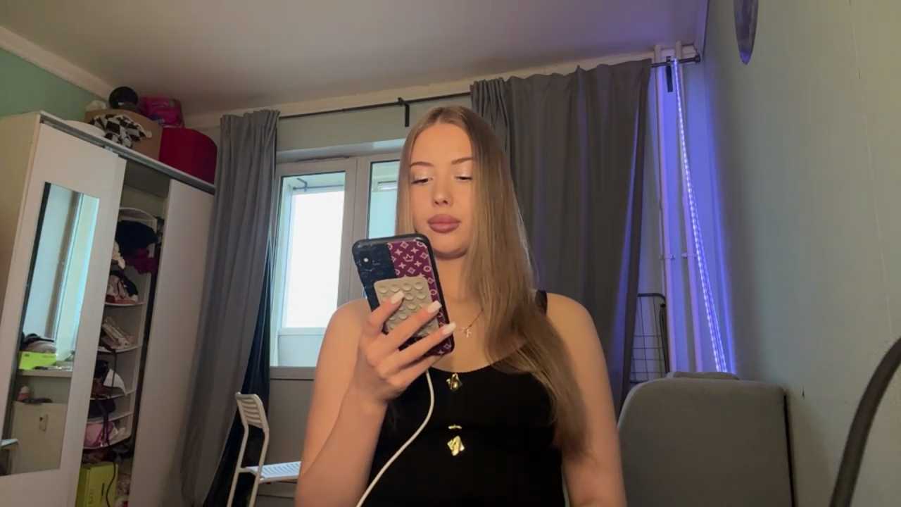 EhtelAngelbeck cam recording