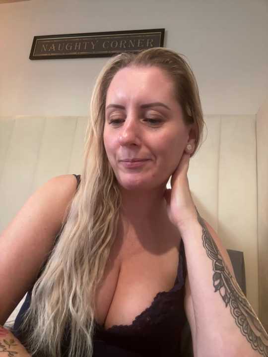 Elegant_Erin