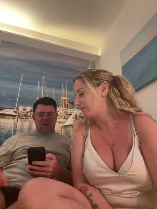 Elegant_Erin cam recording