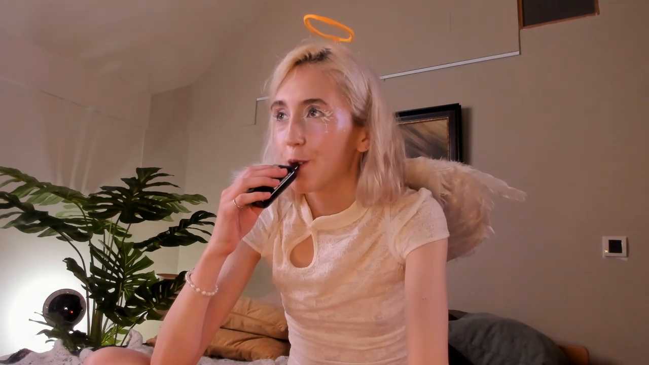 Elen__Moore cam recording