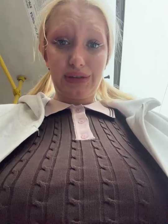 Elfi_InPublic cam recording