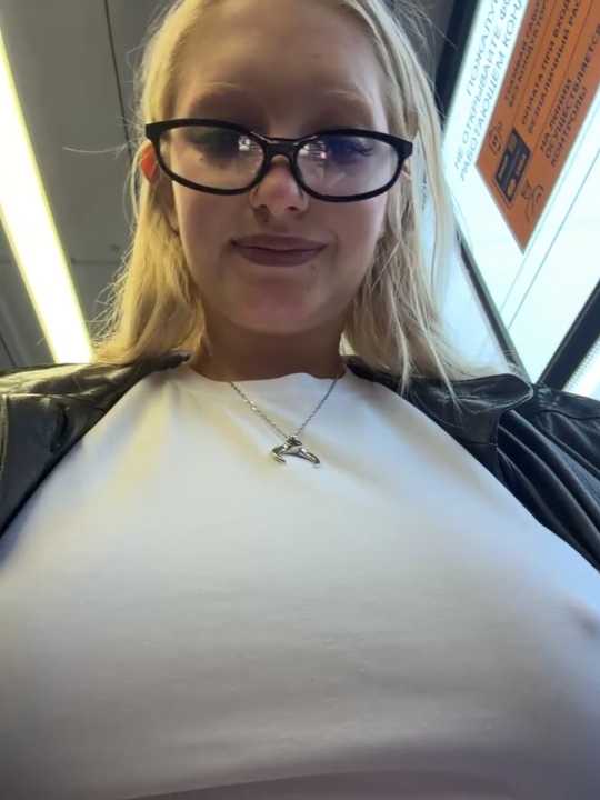 Elfi_InPublic cam recording