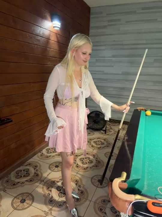 Elfi_InPublic cam recording