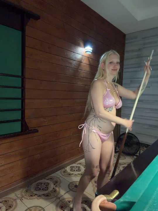 Elfi_InPublic cam recording