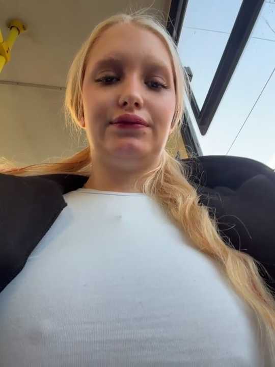 Elfi_InPublic Stripchat recording – Oct 22, 2026