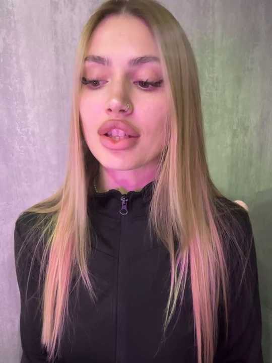 Elizabeth_Tay cam recording