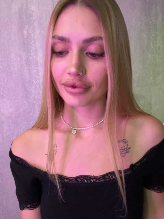 Elizabeth_Tay cam recording